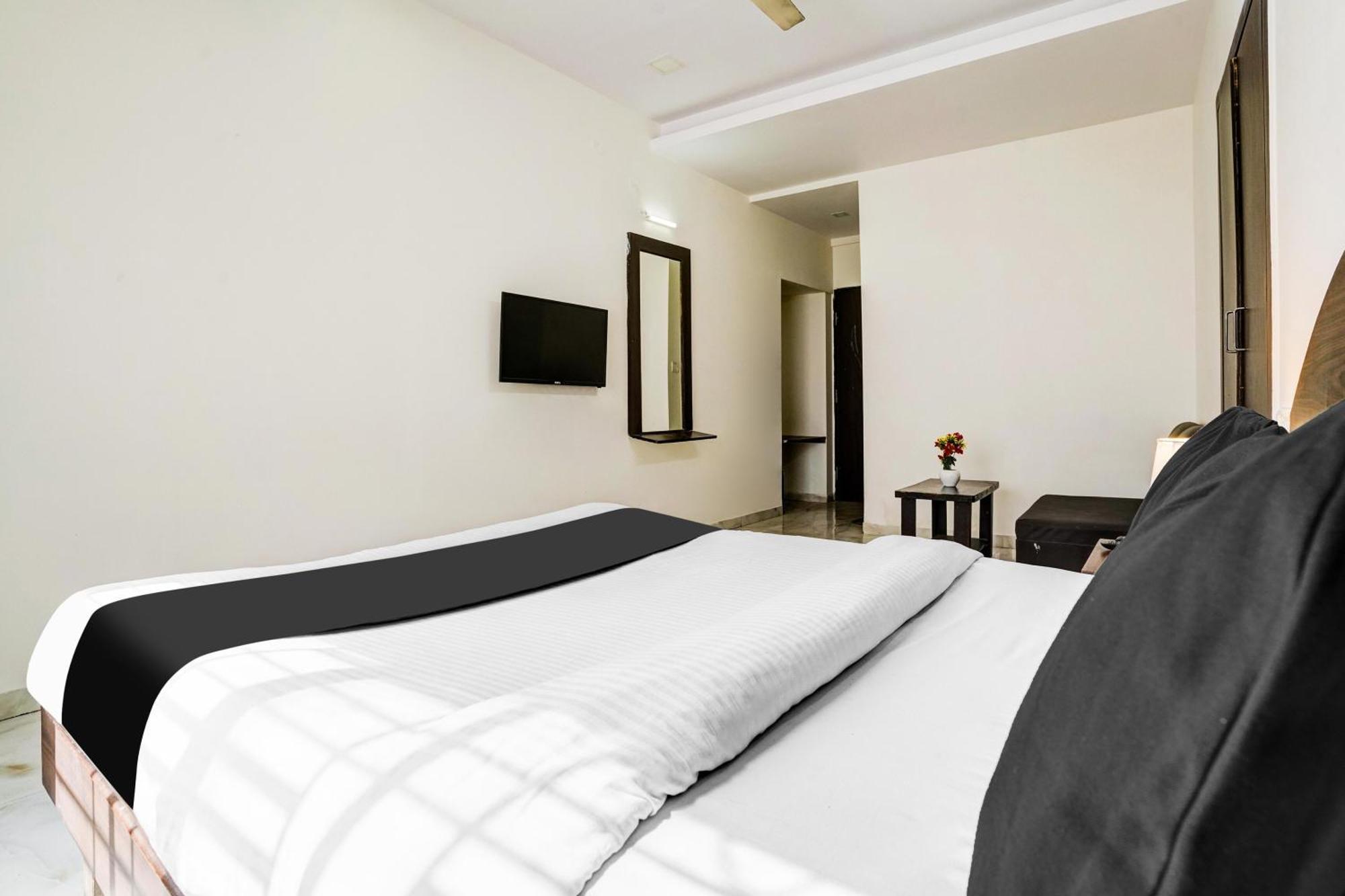 Super Hotel O Nashik Near Vijay Mamta Theatre Formerly Sahara Inn Eksteriør billede
