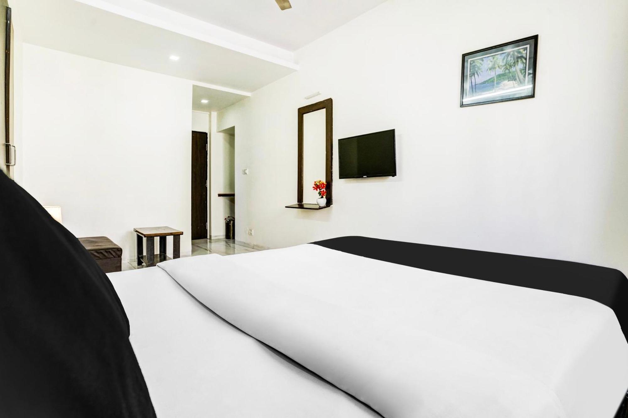 Super Hotel O Nashik Near Vijay Mamta Theatre Formerly Sahara Inn Eksteriør billede